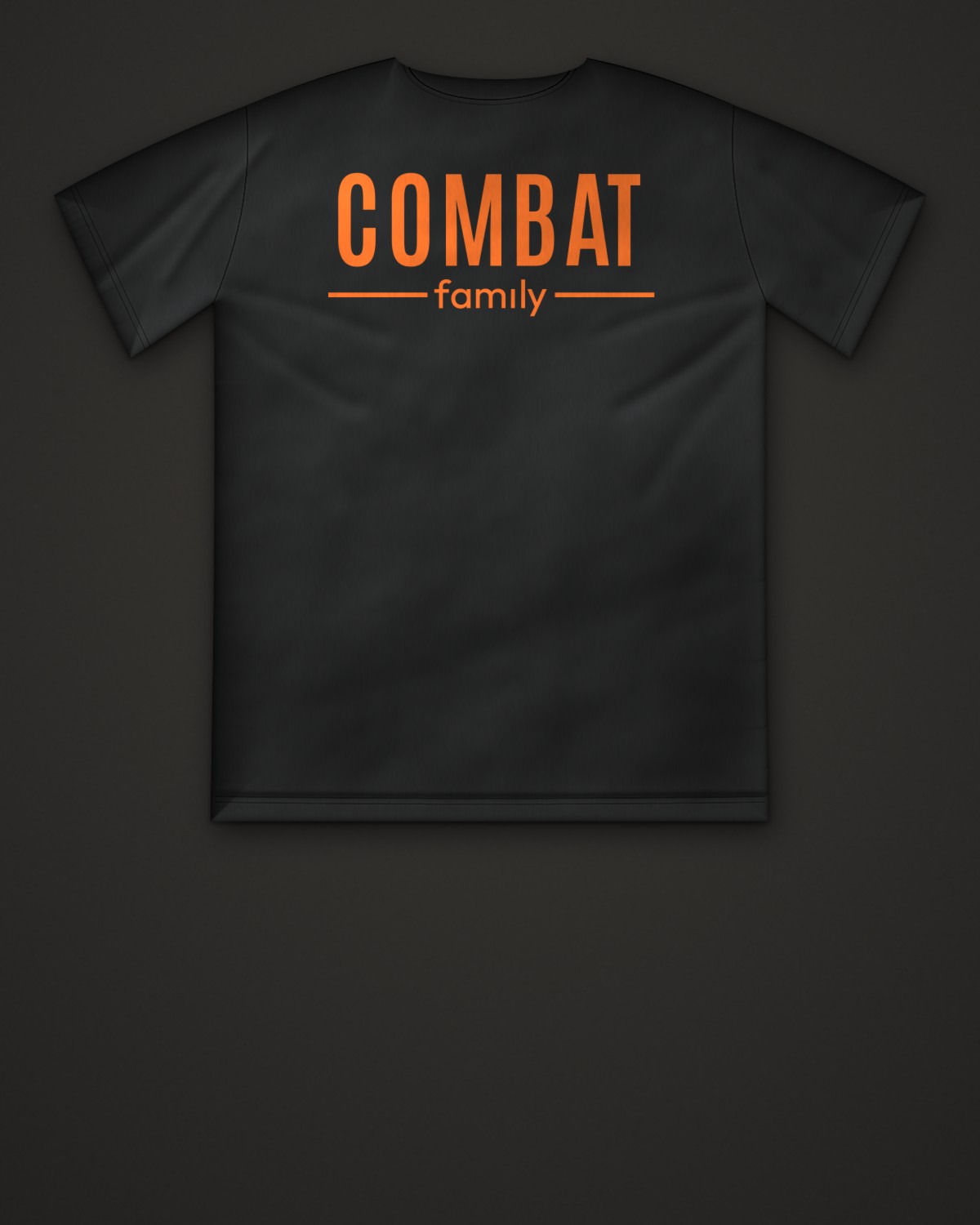 Чёрная футболка, сзади во всю спину оранжевая надпись COMBAT family
